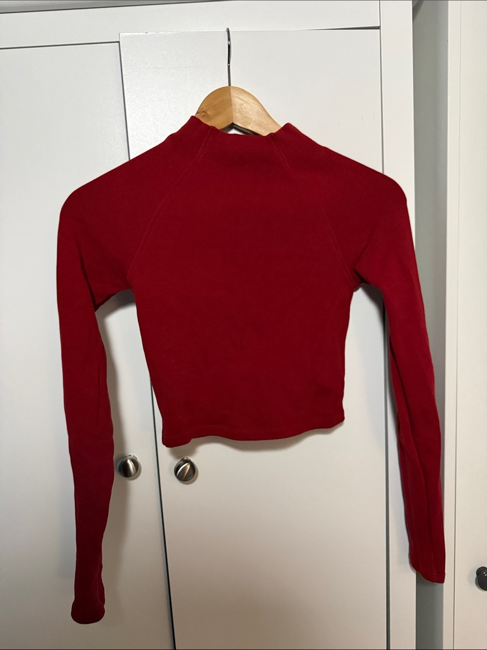 Zara Crimson Long-Sleeve Cropped Tee